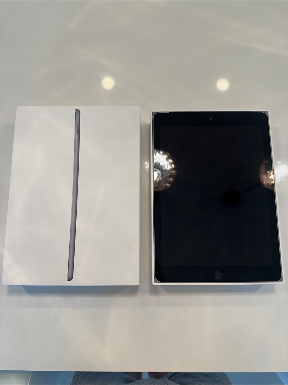 Apple iPad in Space Gray